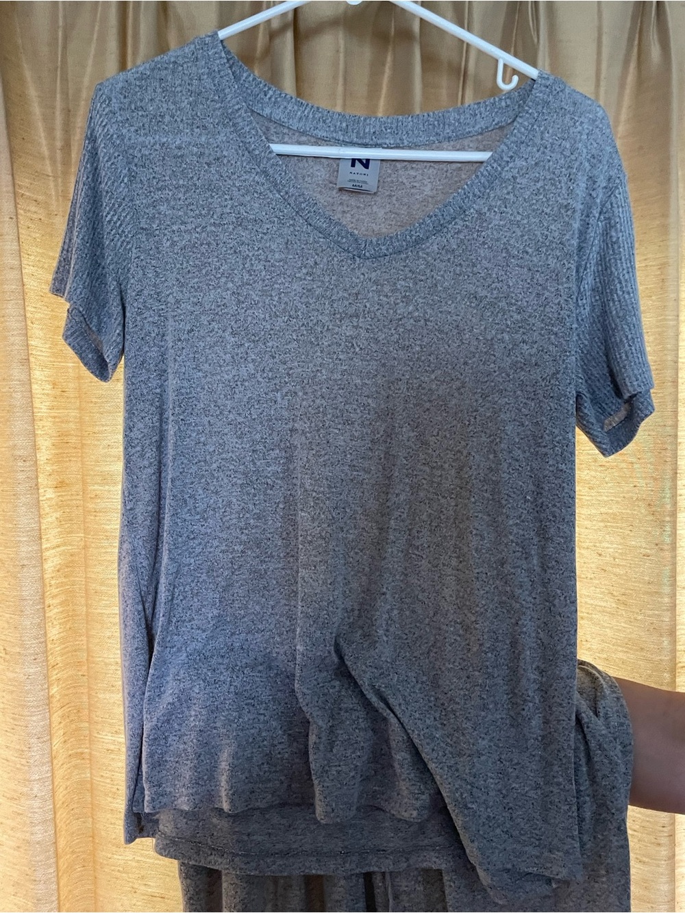 Natori Heather Gray V-Neck Short Sleeve Top